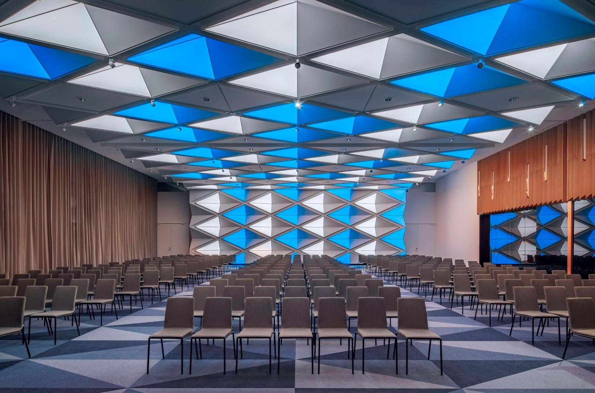 안다즈 뮌헨 슈바빙거 토르 어 컨셉 바이 하얏트 호텔 외부 사진 The interior of the main conference hall